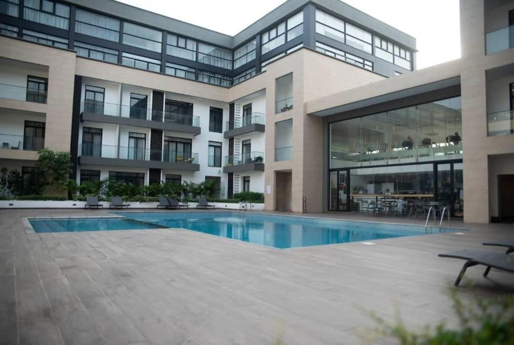 Pool View Apartment @Embassy Gardens Akkra Exterior foto